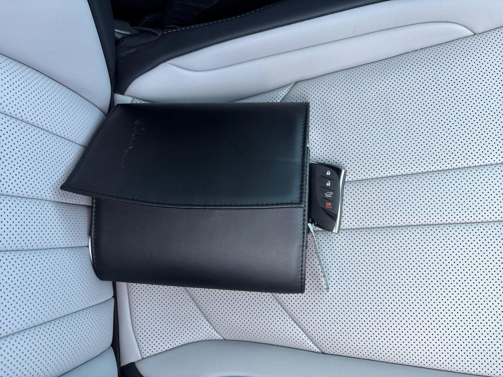Used 2025 Lexus TX 500h AWD w/ Technology Package image 42