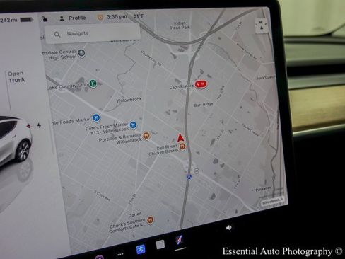 Used 2023 Tesla Model Y Long Range image 18