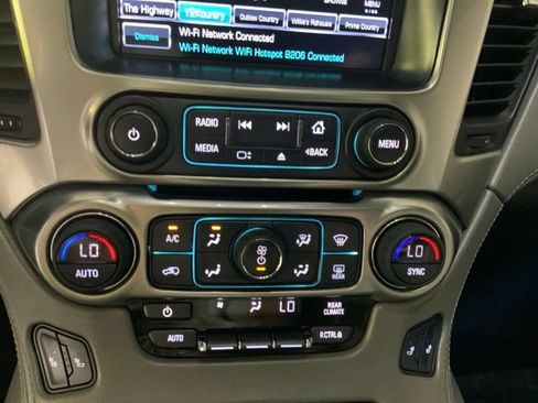 Used 2019 Chevrolet Tahoe LT w/ LT Signature Package AWD/4WD image 20