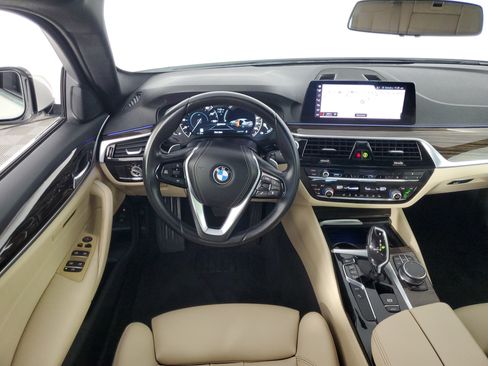Used 2019 BMW 530e w/ Convenience Package RWD image 14