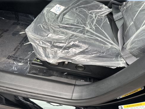 New 2025 Chevrolet Blazer EV LT image 22