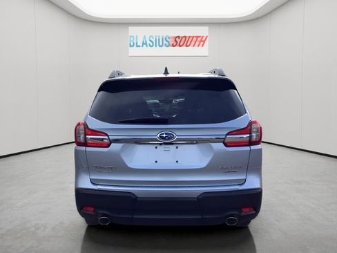 Used 2022 Subaru Ascent Limited w/ Technology Package image 4