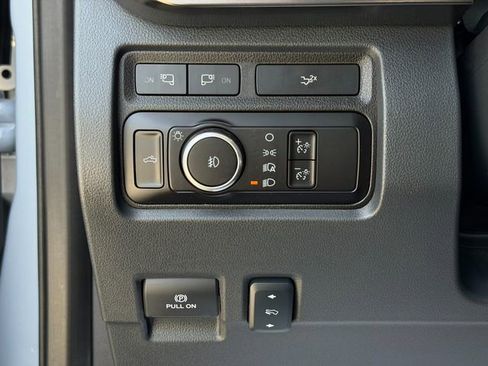 Used 2024 Ford F250 Lariat w/ Lariat Ultimate Package AWD/4WD image 51