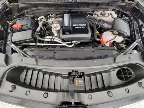 Used 2024 Chevrolet Tahoe High Country image 9