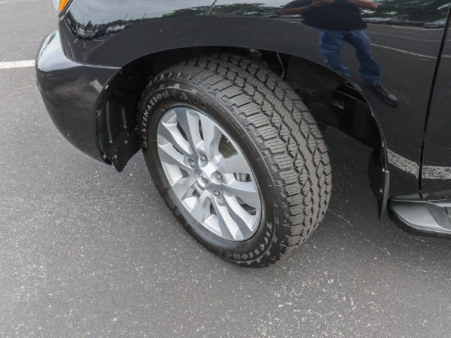 Used 2018 Toyota Sequoia Platinum AWD/4WD image 34