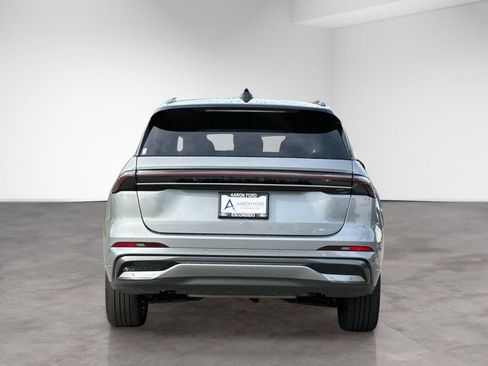 Used 2024 Lincoln Nautilus Black Label w/ Jet Appearance Package (87T) AWD/4WD image 4