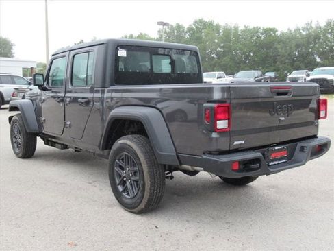 New 2026 Jeep Gladiator Sport AWD/4WD image 5