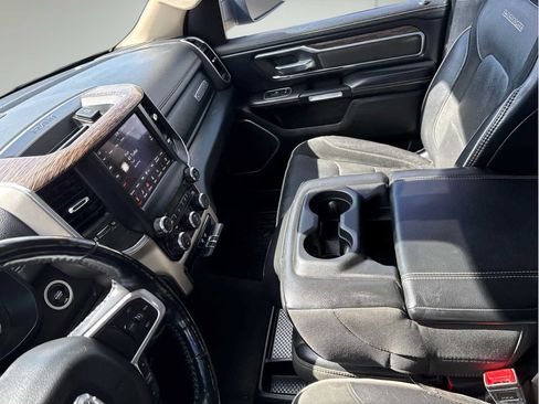 Used 2020 RAM 1500 Laramie w/ Off Road Group AWD/4WD image 23