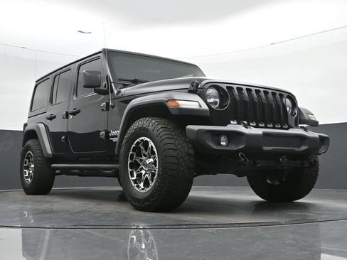 Used 2018 Jeep Wrangler Unlimited Sport S AWD/4WD image 35