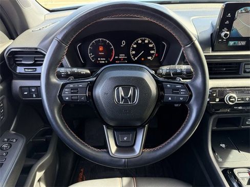 Used 2024 Honda Pilot TrailSport image 13
