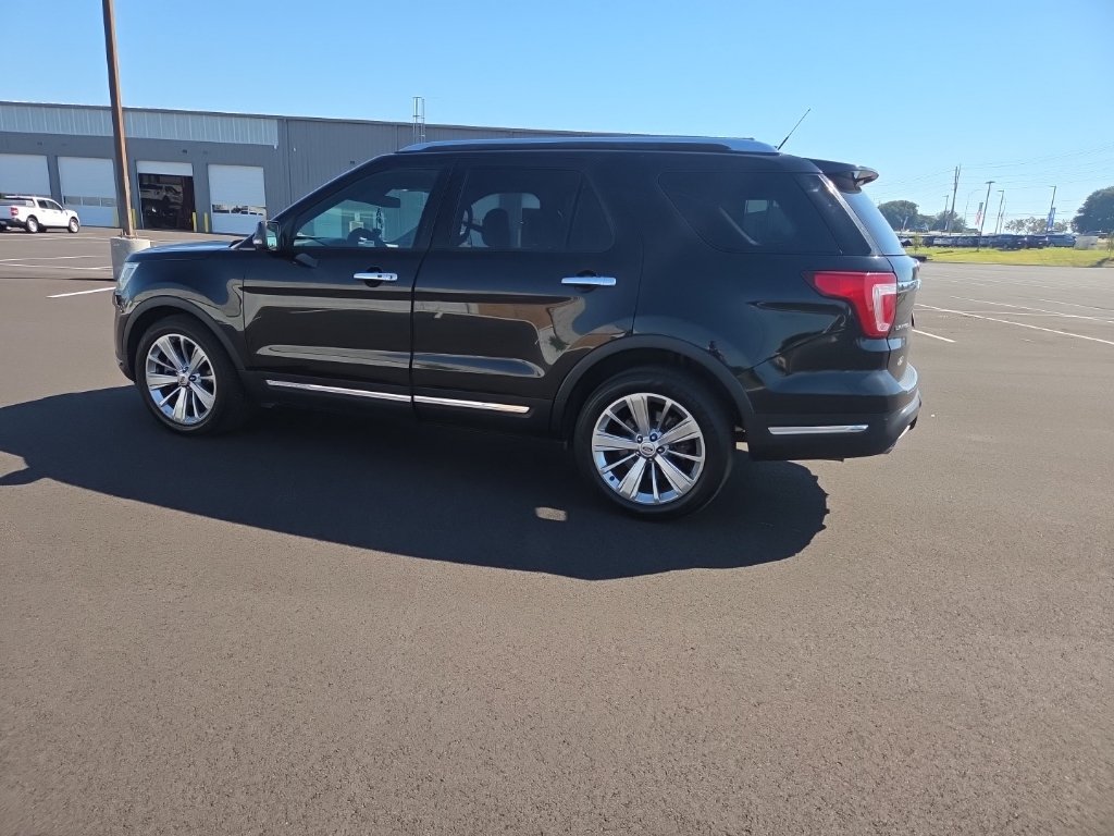 Used 2019 Ford Explorer Limited w/ Class III Trailer Tow Package FWD image 10