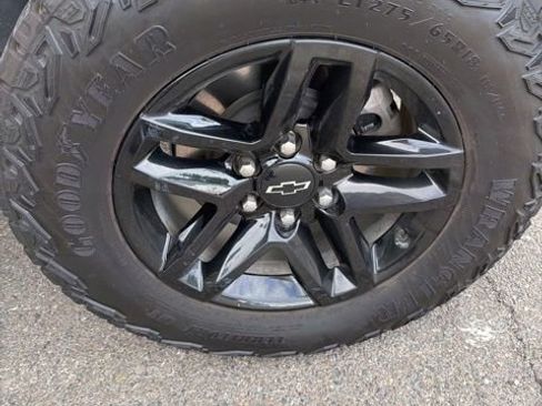 Used 2023 Chevrolet Silverado 1500 LT Trail Boss w/ Convenience Package II image 6