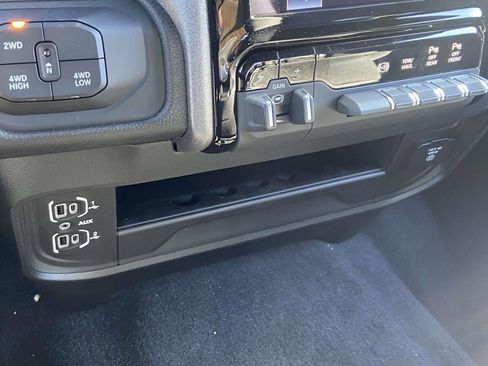 New 2026 RAM 3500 Tradesman AWD/4WD image 24