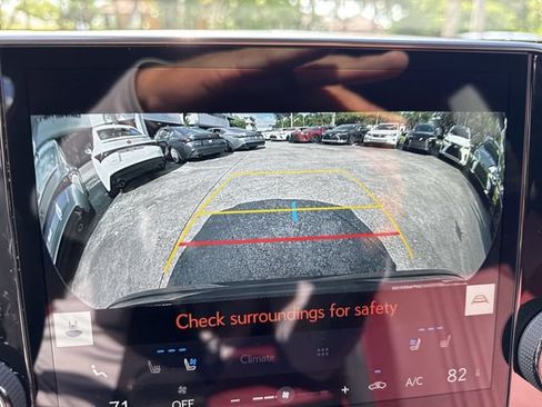 Certified 2025 Lexus NX 250 FWD w/ Accessory Package (Z1) image 17