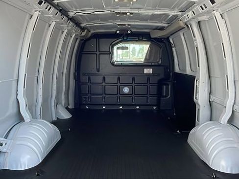 New 2026 Chevrolet Express 2500 w/ Driver Convenience Package image 12