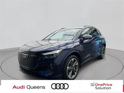 New 2024 Audi Q4 e-tron Premium w/ Convenience Package