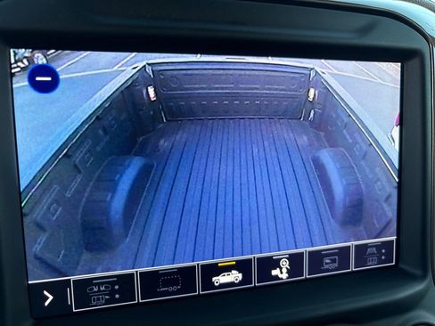 Certified 2023 Chevrolet Silverado 2500 High Country w/ Technology Package image 38