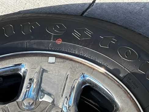 Used 2024 RAM 2500 Big Horn w/ Bed Utility Group image 8