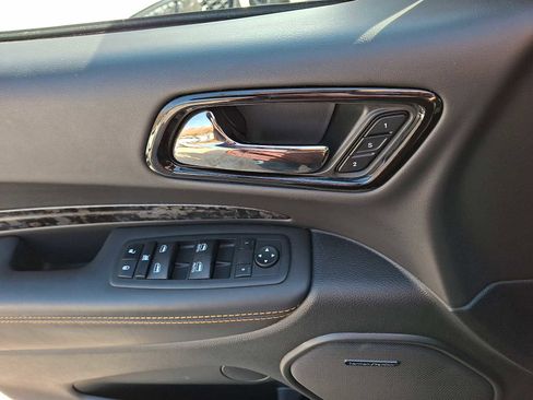 Used 2023 Dodge Durango R/T w/ Hemi Orange Plus Package image 13