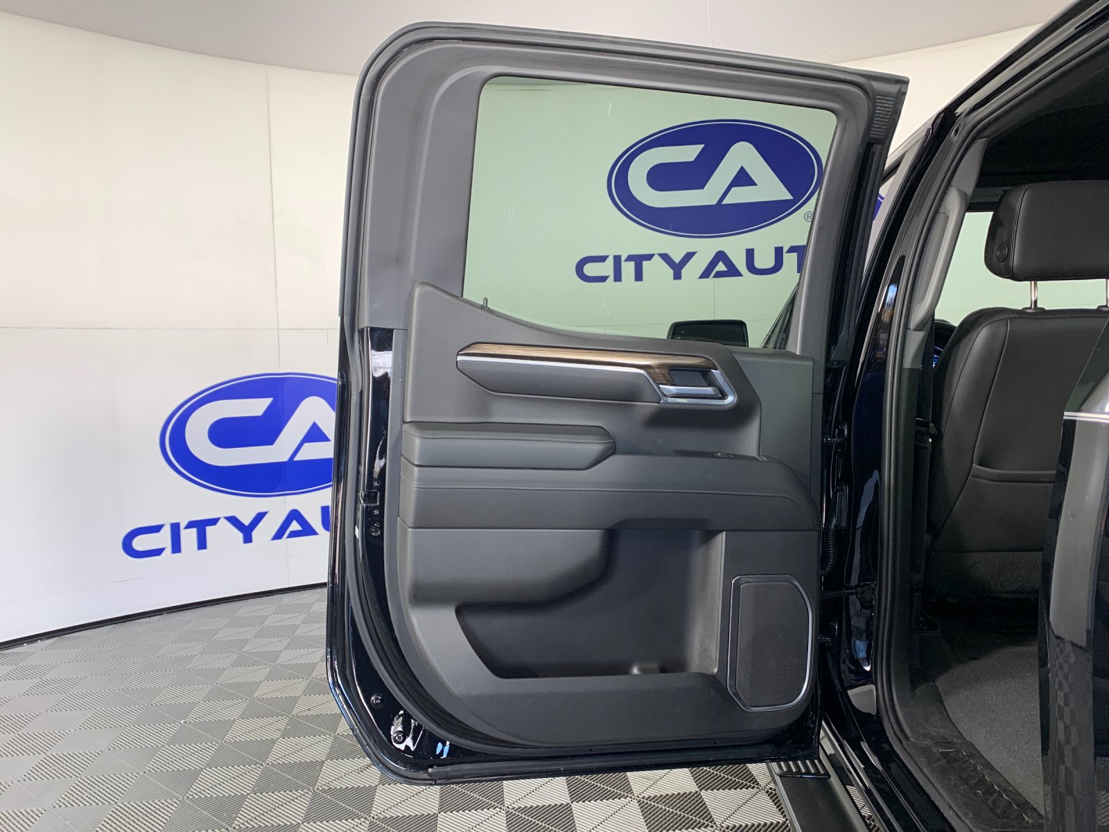 Used 2022 Chevrolet Silverado 1500 RST w/ Convenience Package II AWD/4WD image 29