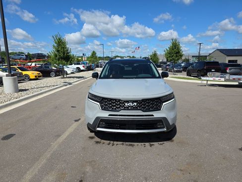 Used 2023 Kia Sorento SX Prestige AWD/4WD image 2