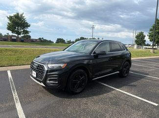 Used 2021 Audi Q5 e Premium Plus w/ Premium Plus Package AWD/4WD video 1