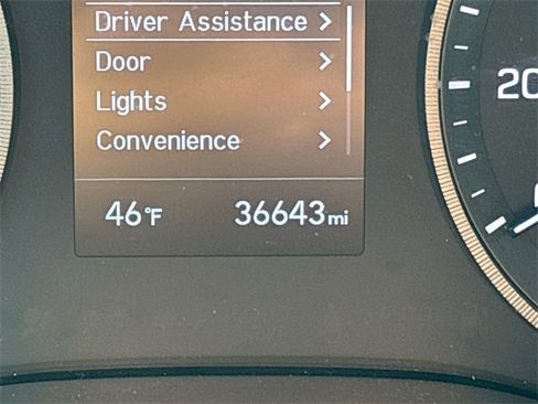 Used 2021 Hyundai Tucson Limited w/ Cargo Package image 21