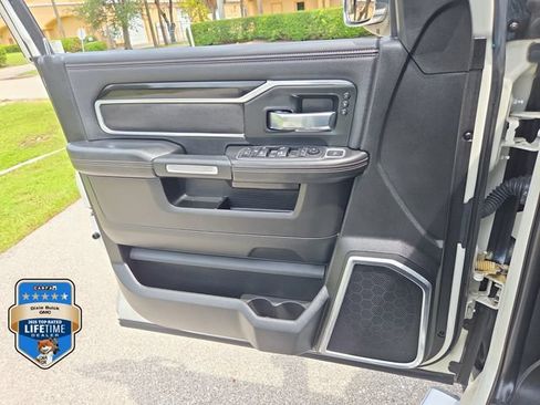Used 2019 RAM 2500 Laramie AWD/4WD image 19