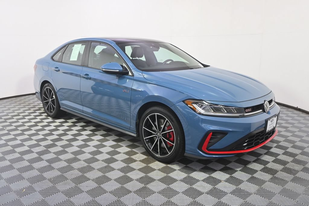 Used 2025 Volkswagen Jetta GLI Autobahn FWD image 8