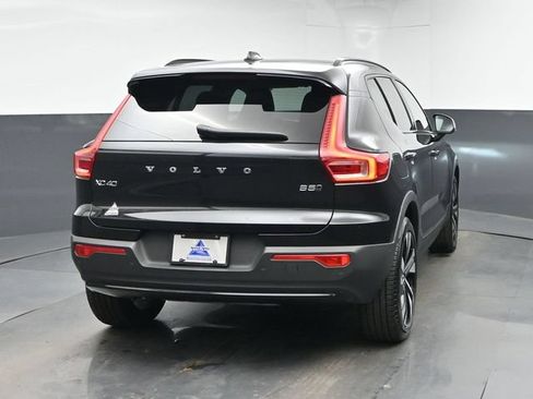 Used 2023 Volvo XC40 B5 Plus w/ Protection Package Premier AWD/4WD image 8