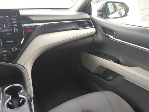 Certified 2022 Toyota Camry LE image 16