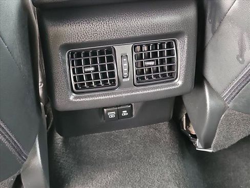 Used 2025 Toyota Camry SE FWD image 23