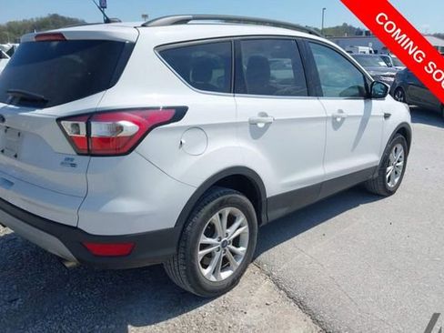 Used 2018 Ford Escape SE AWD/4WD image 4
