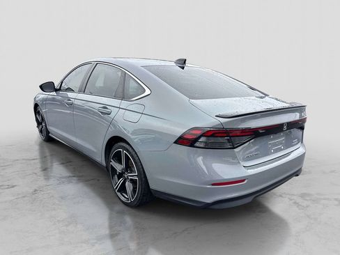 Used 2023 Honda Accord Sport image 3
