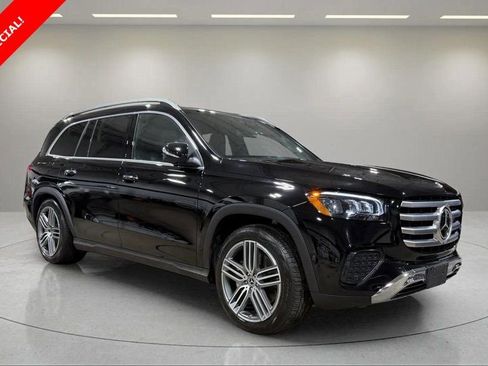 Used 2025 Mercedes-Benz GLS 450 4MATIC image 1