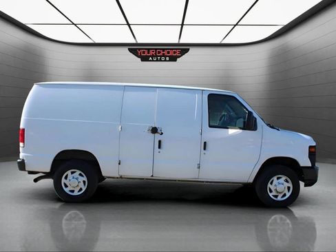 Used 2013 Ford E-350 and Econoline 350 Super Duty image 4