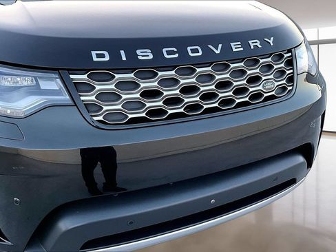 Certified 2023 Land Rover Discovery S AWD/4WD image 31