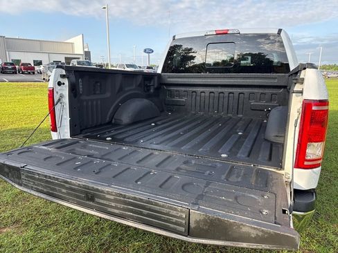 Used 2017 Ford F150 XLT w/ Equipment Group 302A Luxury RWD image 43