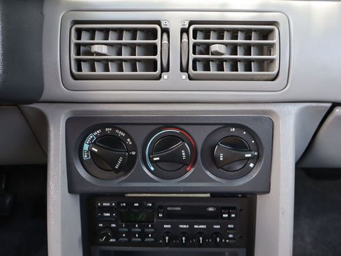 Used 1988 Ford Mustang GT RWD image 31