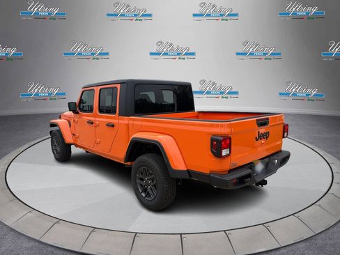 New 2025 Jeep Gladiator Sport image 5