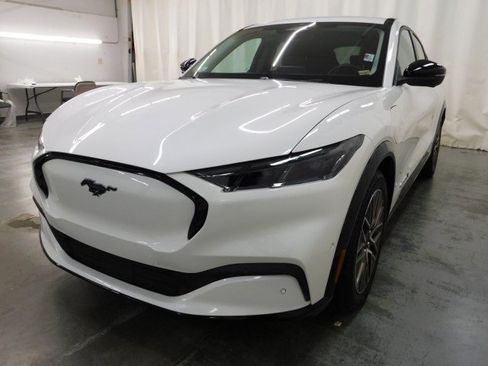 Used 2024 Ford Mustang Mach-E Premium image 8