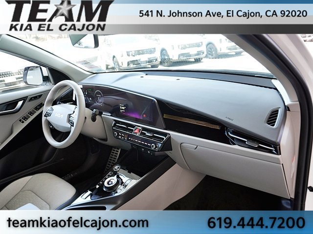 New 2026 Kia Niro Wave w/ Wave Preserve Package FWD image 11