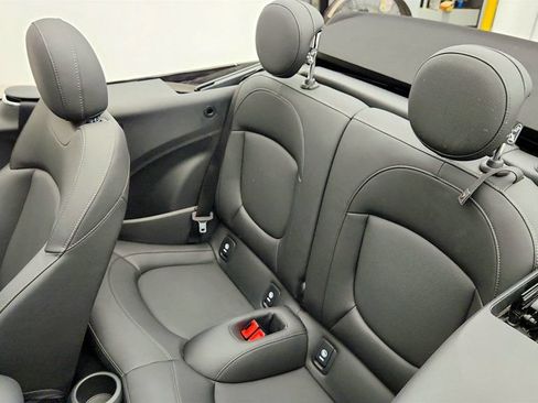 Used 2024 MINI Cooper S FWD image 19