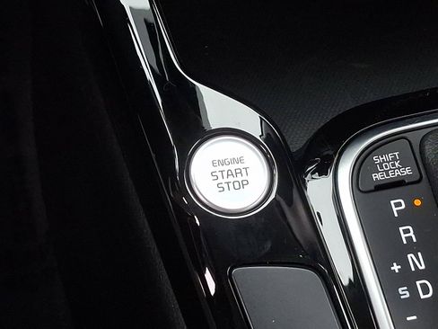 Used 2024 Kia Soul GT-Line image 24