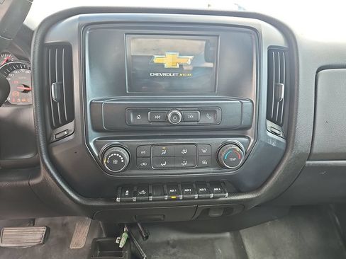 Used 2019 Chevrolet Silverado 2500 W/T AWD/4WD image 23