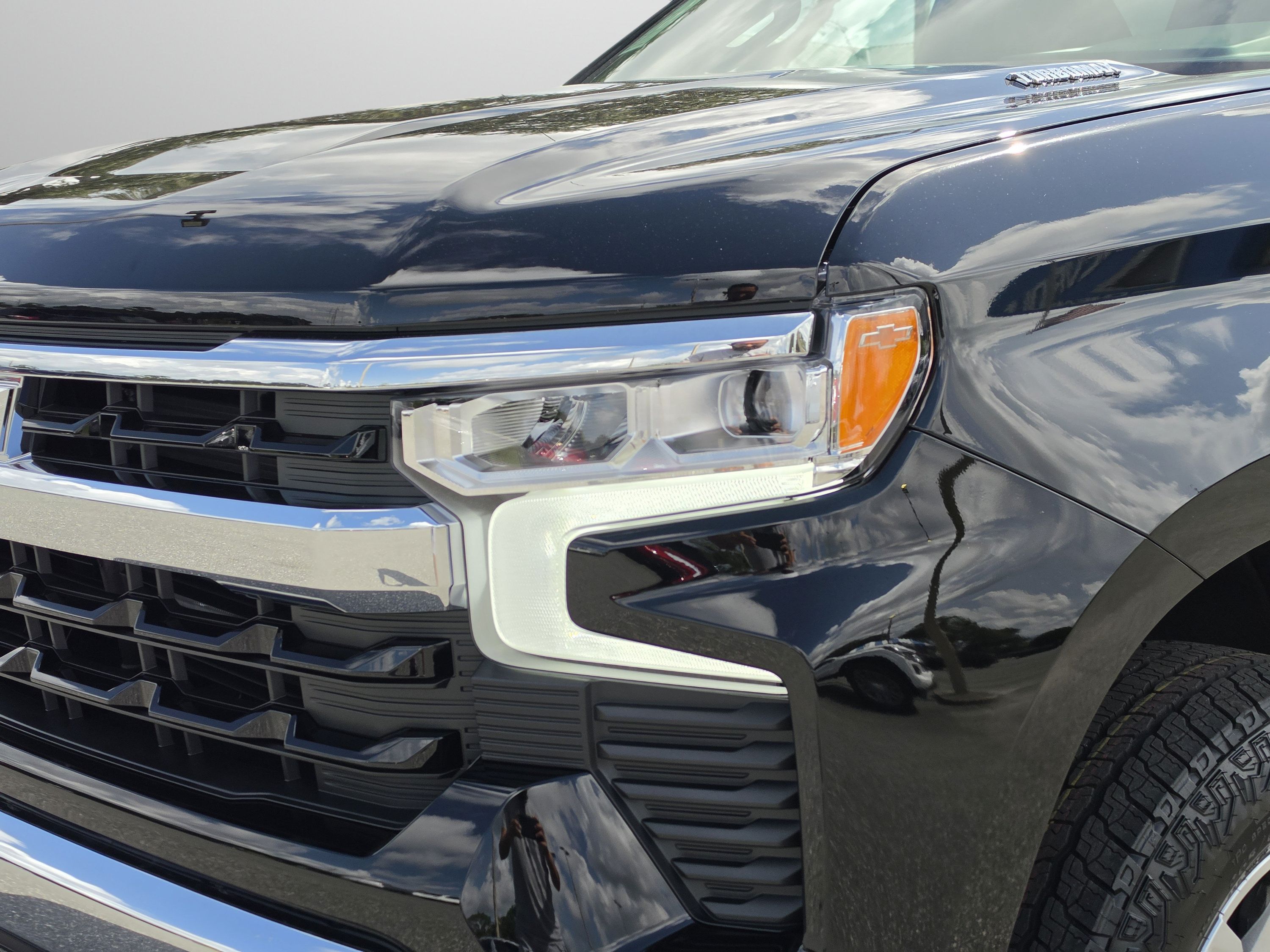 New 2026 Chevrolet Silverado 1500 LT w/ Convenience Package II AWD/4WD image 13