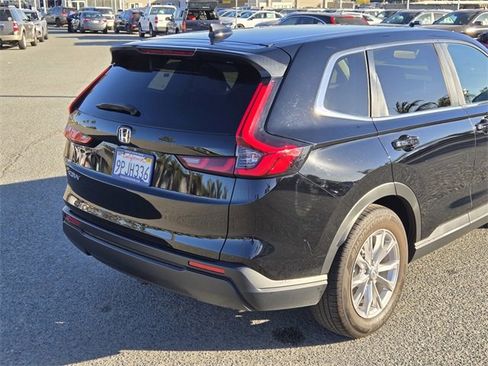 Used 2025 Honda CR-V EX image 11