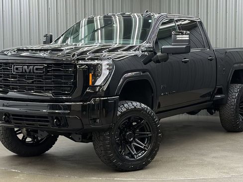 Used 2026 GMC Sierra 2500 AT4 w/ AT4 Premium Plus Package AWD/4WD image 1