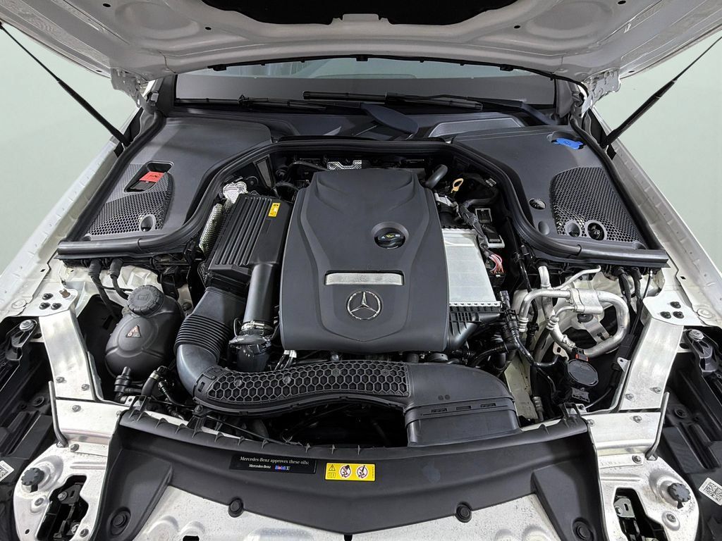 Used 2018 Mercedes-Benz E 300 image 38
