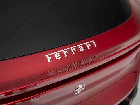 Used 2025 Ferrari Purosangue AWD/4WD image 52